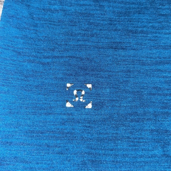 Lululemon Metal Vent Tech Long Sleeve in Poseidon / Amalfi Blue - Picture 9 of 10
